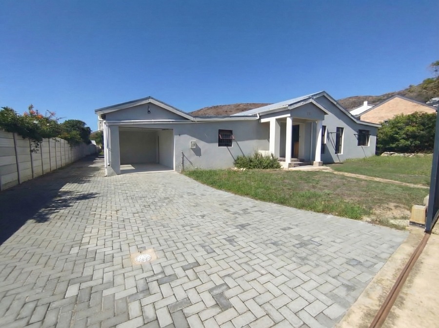 3 Bedroom Property for Sale in Bredasdorp Western Cape